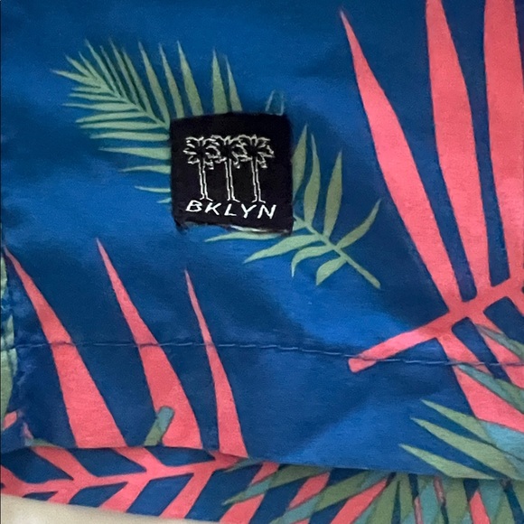 Brooklyn Cloth Mens Medium Blue & Pink Tropical Swim/Athletic Shorts - Picture 3 of 5